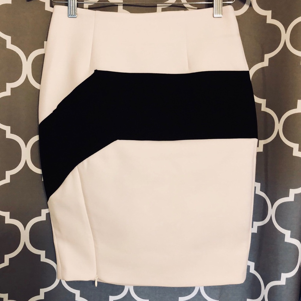 Kendall + Kylie Women’s colorblock Pencil Skirt